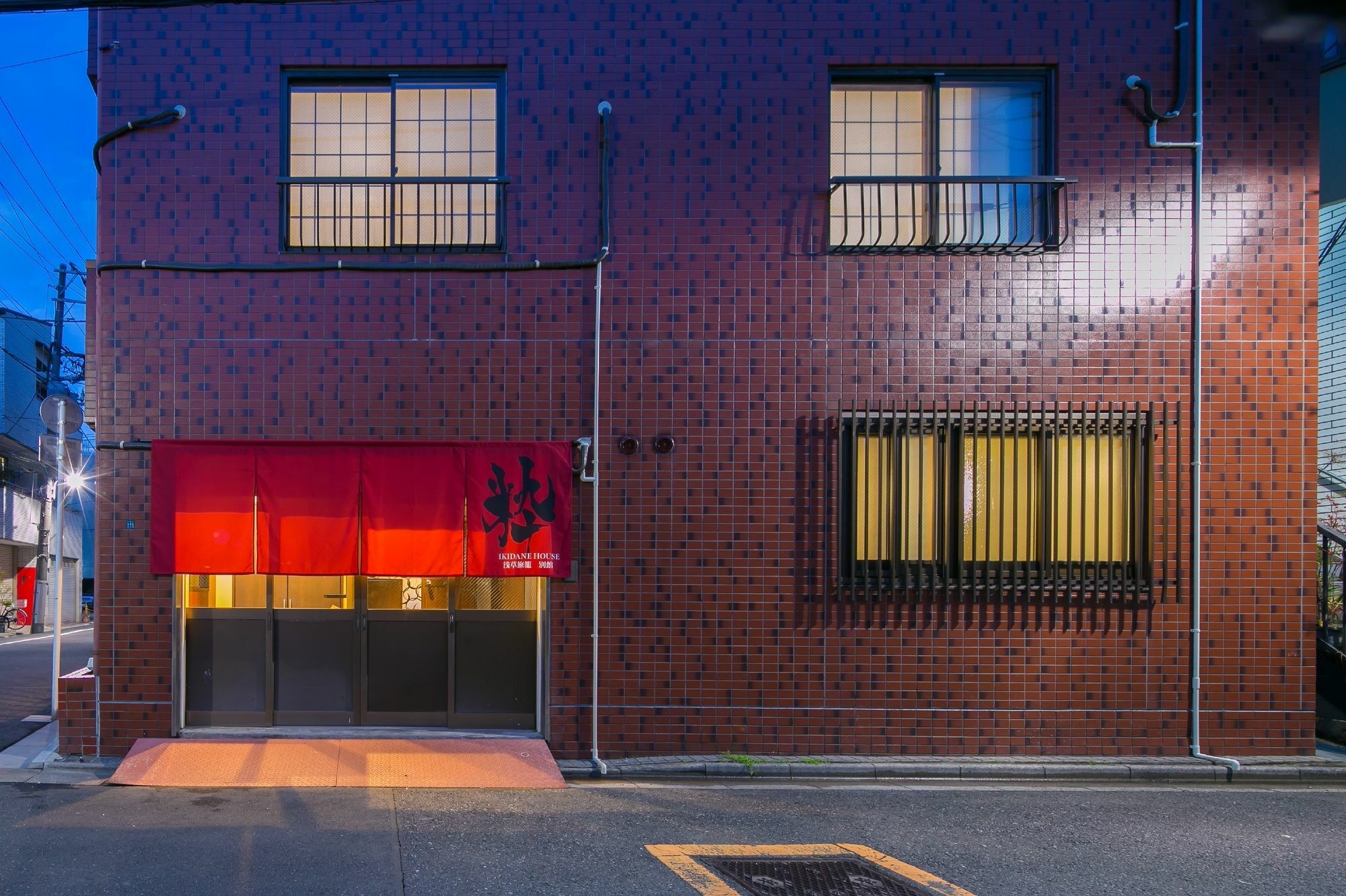 Ikidane House Asakusa Hatago Annex Tokio Exterior foto